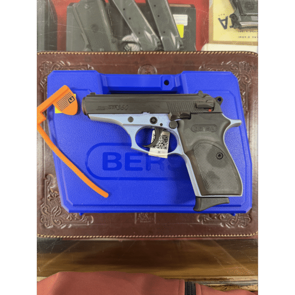 Pistola Bersa Thunder 380 color Azul calibre .380 ACP