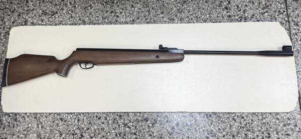 Carabina Rossi .22 LR Repetición (SIN FOTO REAL - placeholder generico de arma, corregir manualmente)